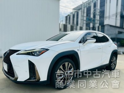 2021 Lexus ux200 f sport 低里程 電熱椅 賽車椅 盲點