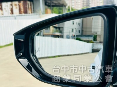 2021 Lexus ux200 f sport 低里程 電熱椅 賽車椅 盲點