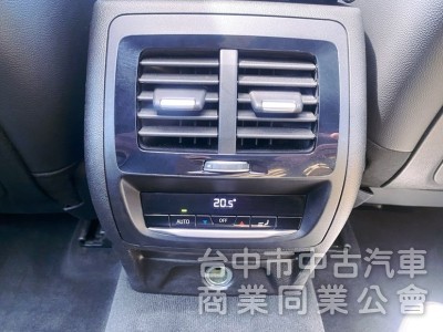 2019年式 BMW X4 M40i｜性能跑旅・豪華動感兼具