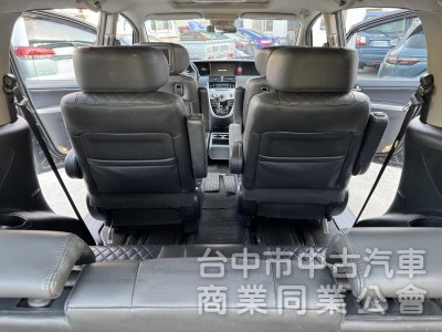豪華7人座休旅車