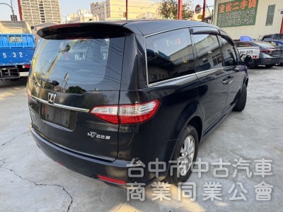 豪華7人座休旅車