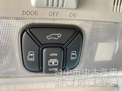 2019年 跑12萬km Toyota Previa 2.4cc 豪華版 頂級版