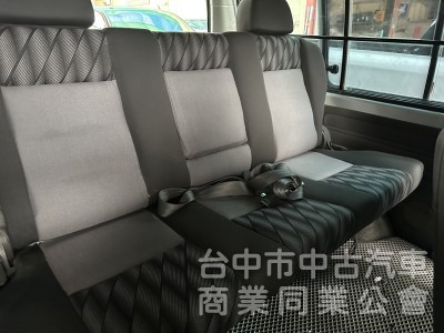 2015 得利卡 廂式 8人座 手排