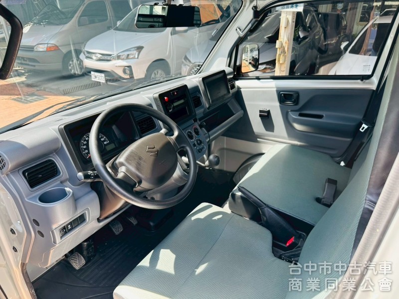 低里程小貨車