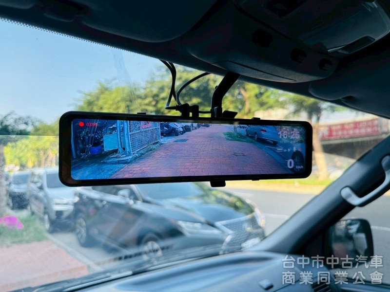 載人載貨都可以，稀有海力士