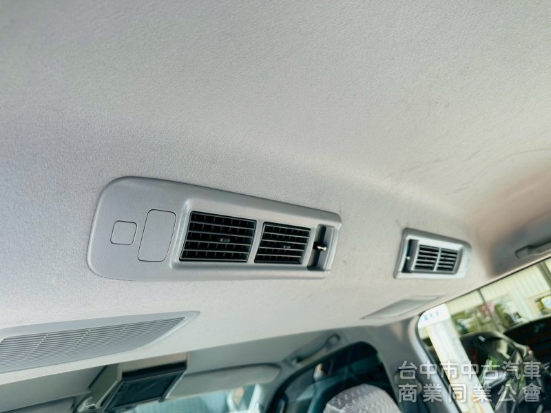 挑戰全國最漂亮海力士，中部一手車庫車，全車原廠原版件，原廠保養履歷完整，里程保證