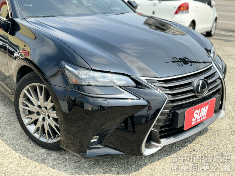 末代絕版GS300－稀有頂級版！選配淡駝金內裝！原廠保養！ACC跟車 盲點 抬頭 三眼LED頭燈 MK音響 冷熱通風椅！