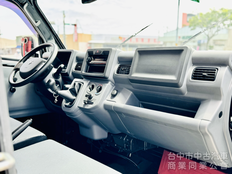 一手車！僅跑2萬8！車室空間大！同級距車斗最寬長！雙安！循跡防滑！ABS！可全貸！全省保固！大甲在地深耕30年老店！ 