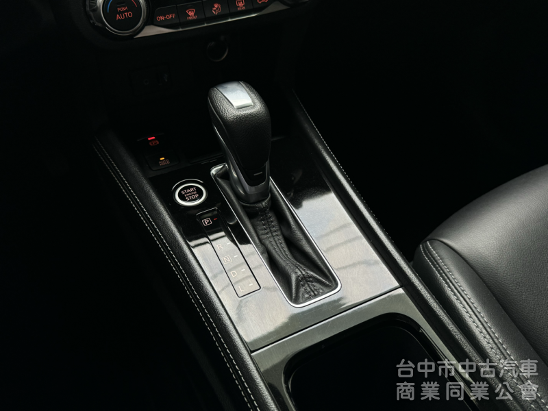 旗艦版！僅跑3萬！新車保固！環景 ACC跟車 盲點 恆溫 CarPaly 車道偏移！原鈑件！可全貸！台中在地30年老店！