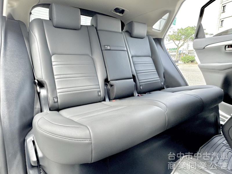 搶先看～曜黑版！全速域ACC跟車！F Sport空力套件！盲點 CarPlay 9氣囊！原鈑！可全貸！台中在地30年老店