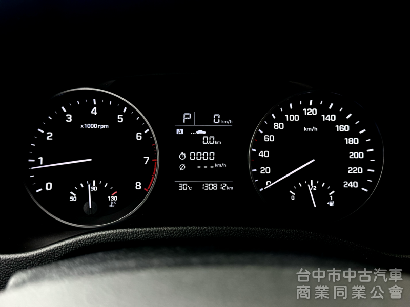 搶先看！一手車！豪華版！六安！定速！無線CarPlay！前後記錄器！後座出風口！原鈑件！可全貸！台中在地深耕30年老店！