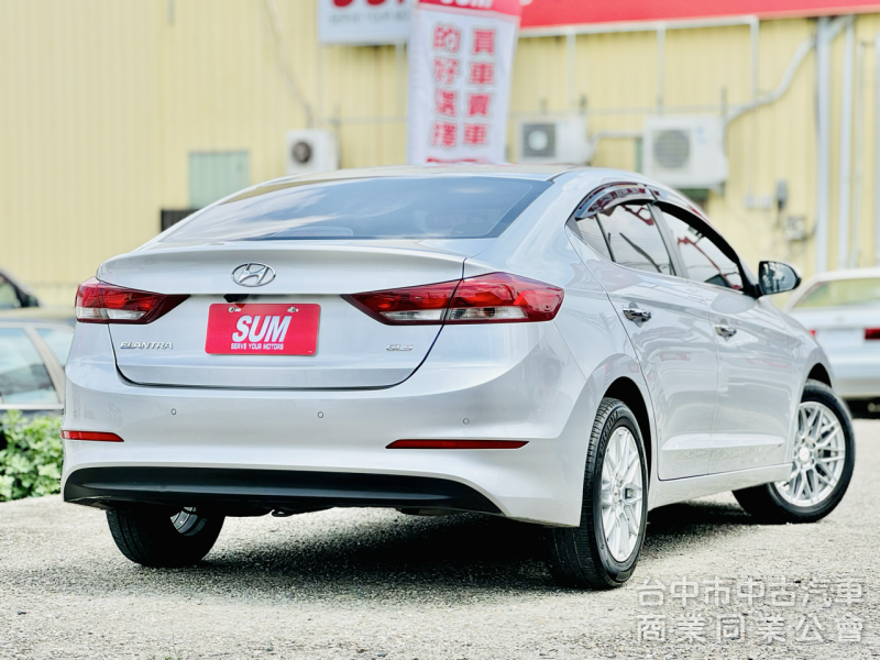 搶先看！一手車！豪華版！六安！定速！無線CarPlay！前後記錄器！後座出風口！原鈑件！可全貸！台中在地深耕30年老店！
