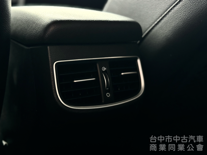 搶先看！一手車！豪華版！六安！定速！無線CarPlay！前後記錄器！後座出風口！原鈑件！可全貸！台中在地深耕30年老店！