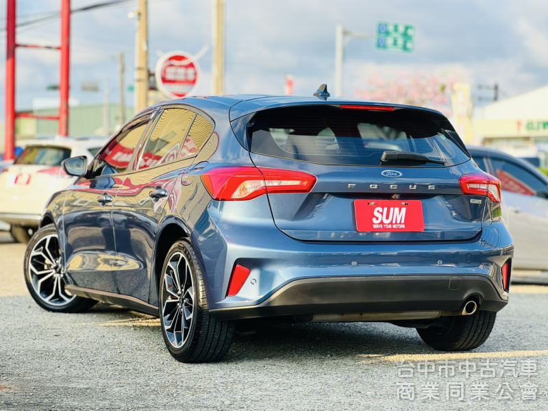 一手車！免鑰匙 雙區恆溫 撥片 6安 CarPlay 後座出風口 前後紀錄！原鈑件！可全貸！台中在地30年老店！