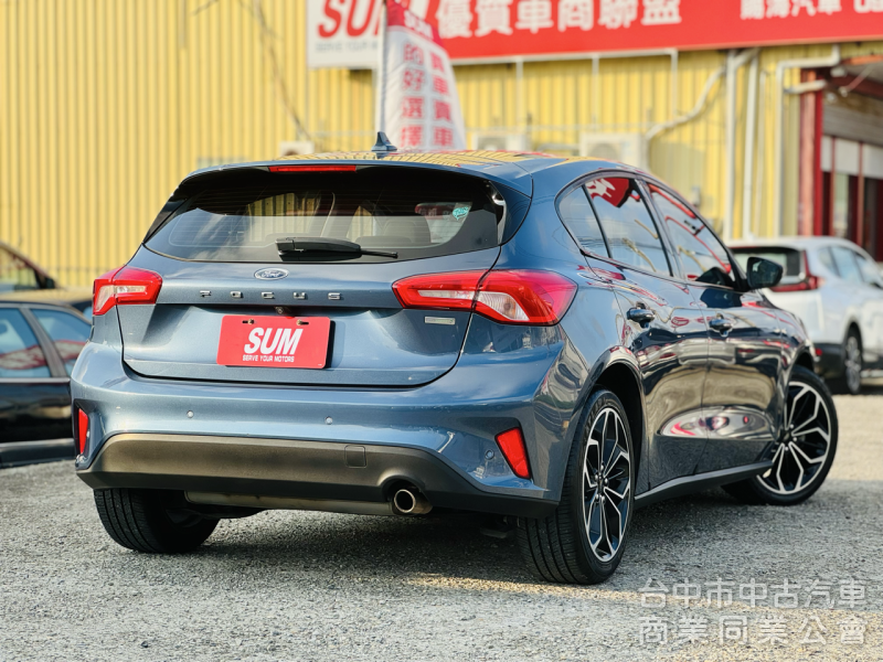 一手車！免鑰匙 雙區恆溫 撥片 6安 CarPlay 後座出風口 前後紀錄！原鈑件！可全貸！台中在地30年老店！