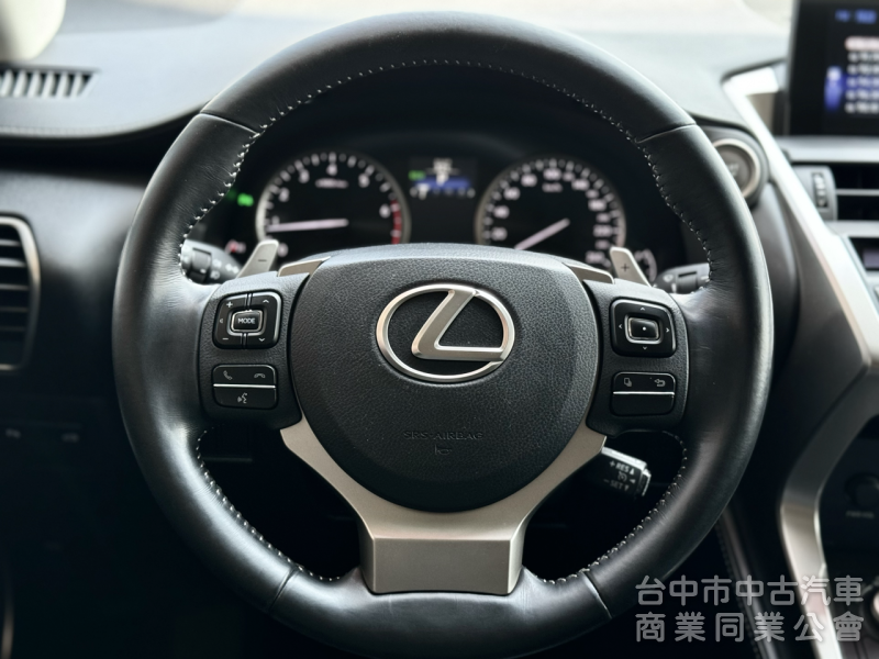 一手車！原廠保養！渦輪引擎！雙電動通風椅！I-KEY！數位電視！電尾門！藍芽！原鈑件！可全貸！台中在地深耕30年老店！