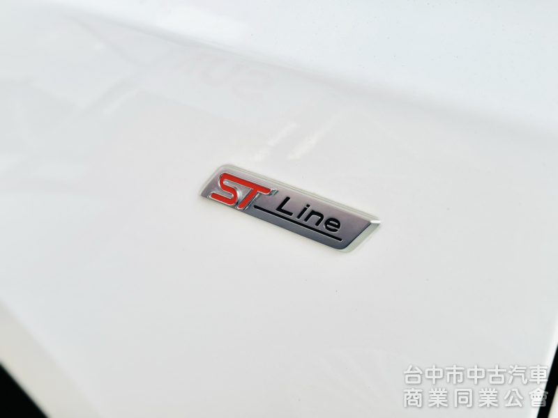 一手車！Lommel X賽道版！僅跑2萬！電動椅 ACC跟車 盲點 抬頭顯示 CarPlay 換檔撥片！原鈑件！可全貸！