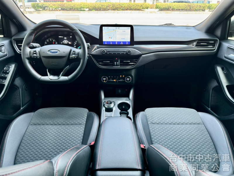 一手車！Lommel X賽道版！僅跑2萬！電動椅 ACC跟車 盲點 抬頭顯示 CarPlay 換檔撥片！原鈑件！可全貸！
