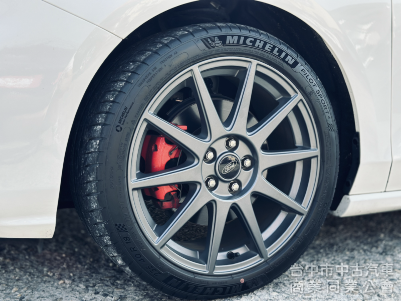 一手車！Lommel X賽道版！僅跑2萬！電動椅 ACC跟車 盲點 抬頭顯示 CarPlay 換檔撥片！原鈑件！可全貸！