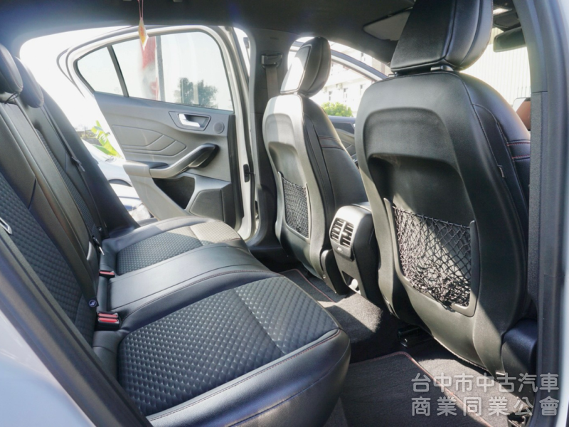 一手車！Lommel X賽道版！僅跑2萬！電動椅 ACC跟車 盲點 抬頭顯示 CarPlay 換檔撥片！原鈑件！可全貸！