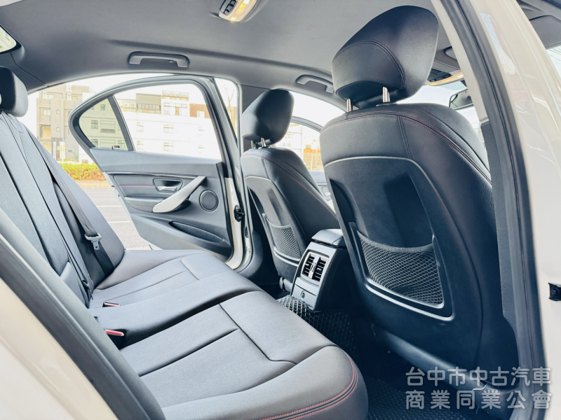 一手車！小改款！B48引擎！耗材已更新！換檔撥片 定速巡航 雙區恆溫 導航 倒車影像！可全貸！台中在地深耕30年老店！