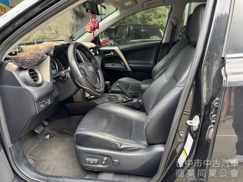 2015 rav4 好爸爸神車 家庭休旅適合 免鑰匙 安卓機