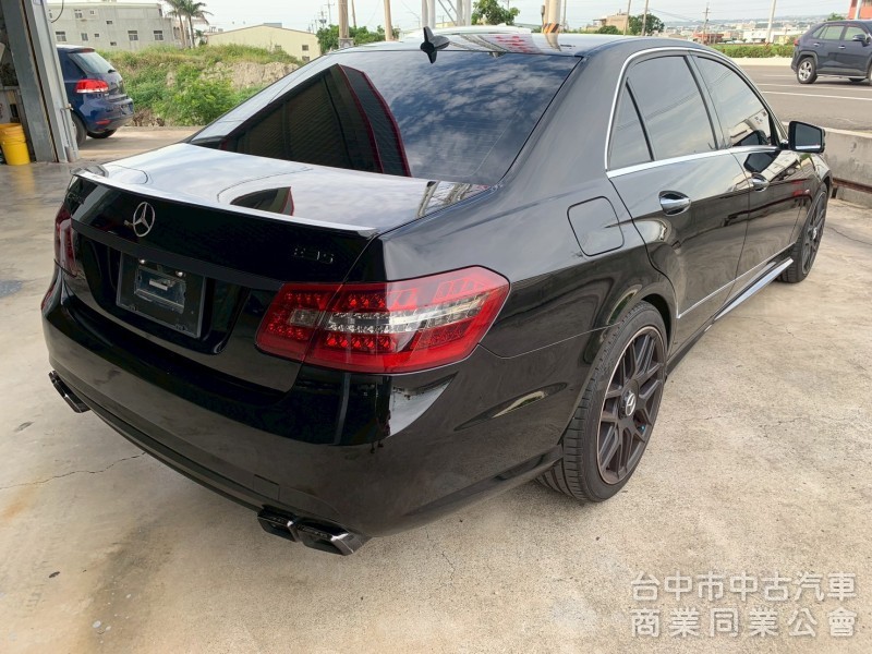 2011 賓士 E350 AMG 外匯美規頂配 E63外觀
