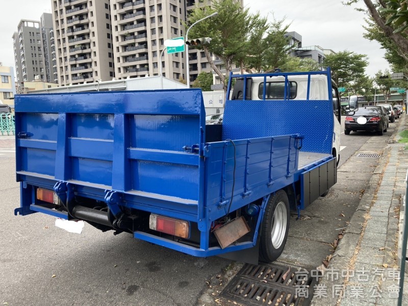 2010年 HINO 加長11尺半
