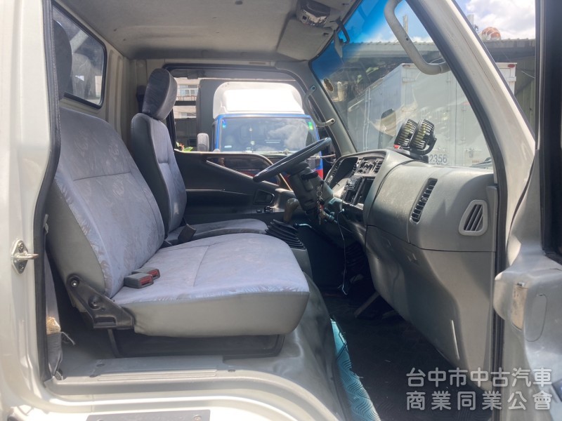 2006年 堅達 傾卸車 六輪