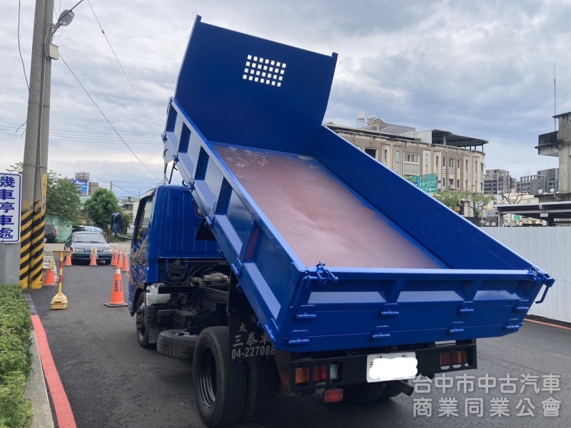 2008年 堅達 六輪 傾洩車 斗做新的