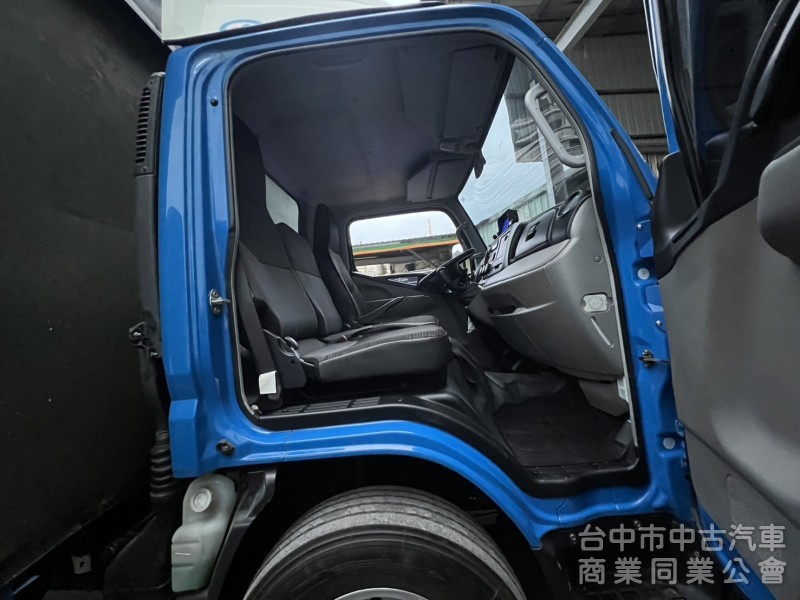 2019年12月出廠 加長14尺多堅達 電動升降帆布跟外雙缸大尾門 里程大約15萬多