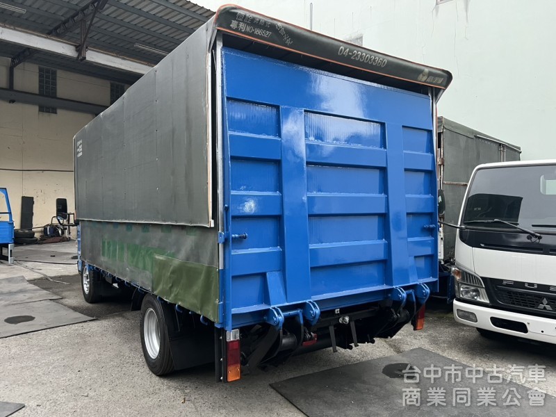 2019年12月出廠 加長14尺多堅達 電動升降帆布跟外雙缸大尾門 里程大約15萬多