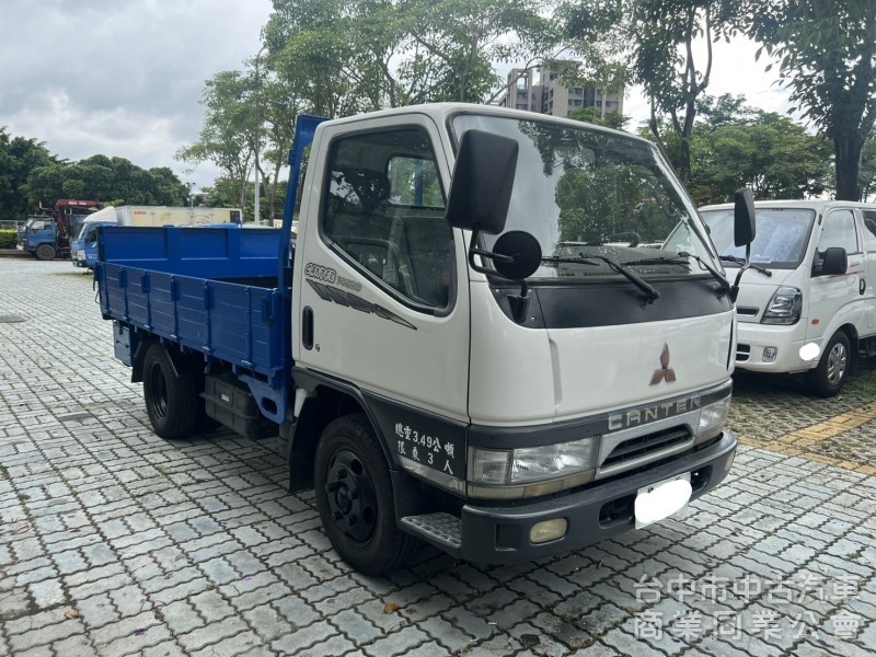 2006年3月出廠堅達 雙折尾門