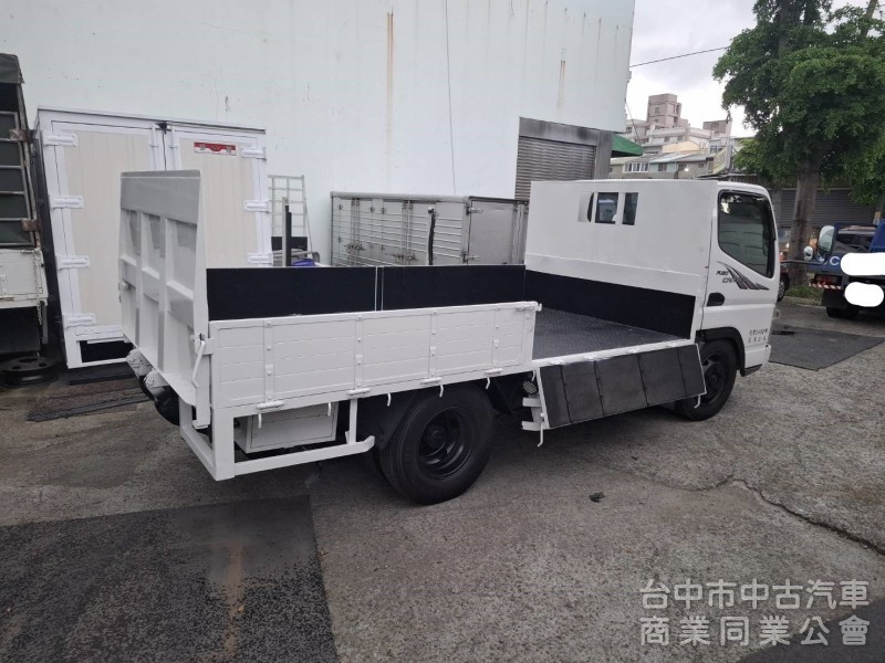 2011年3月出廠 堅達 11尺半 改雙扁 加裝尾門