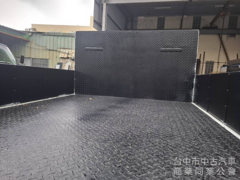 2011年3月出廠 堅達 11尺半 改雙扁 加裝尾門