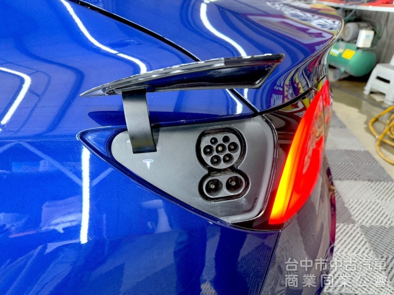 新達汽車 2021年 TESLA Model 3 SR 後座影音螢幕 可全貸