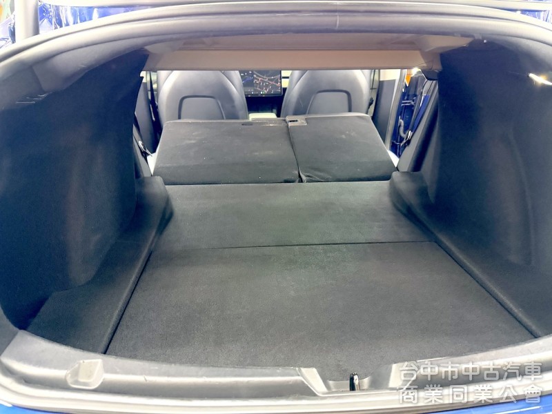 新達汽車 2021年 TESLA Model 3 SR 後座影音螢幕 可全貸