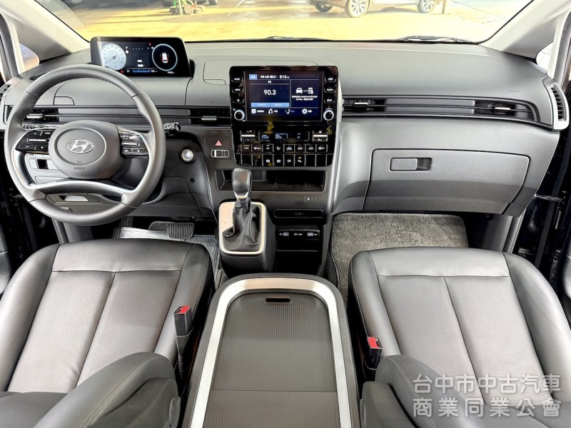 2022年 現代 STARIA GLD-C CARPLAY 可全貸