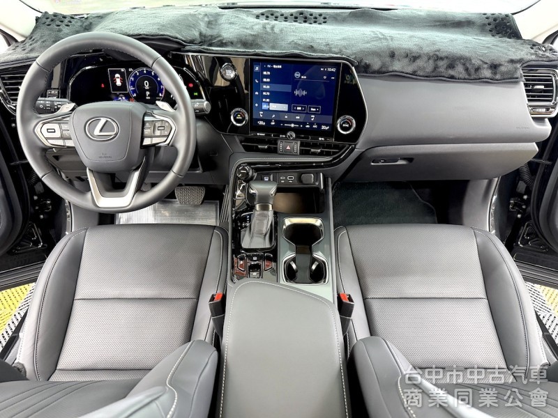 2024年 LEXUS NX200 CARPLAY 環景 可全貸