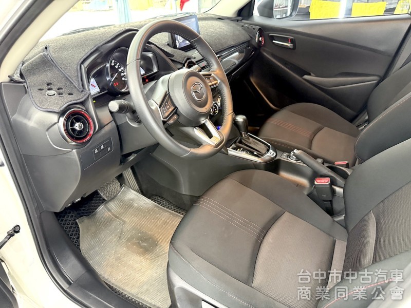 2023年 MAZDA 2 小改款 IKEY 定速 CARPLAY 可全貸