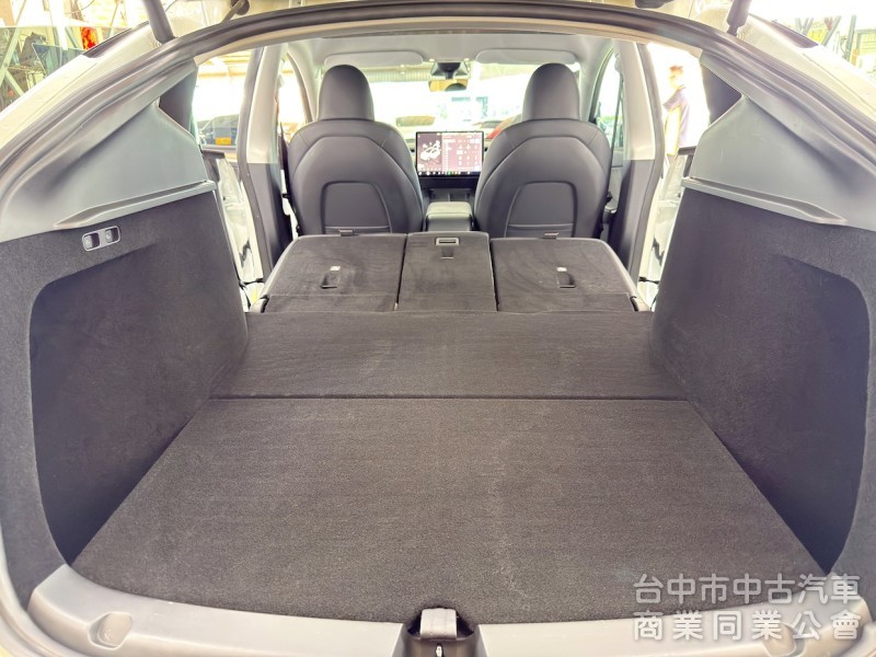 2022年 TESLA Model Y LR 可全貸