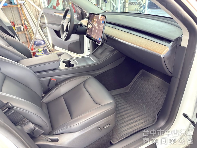 2022年 TESLA Model Y LR 可全貸