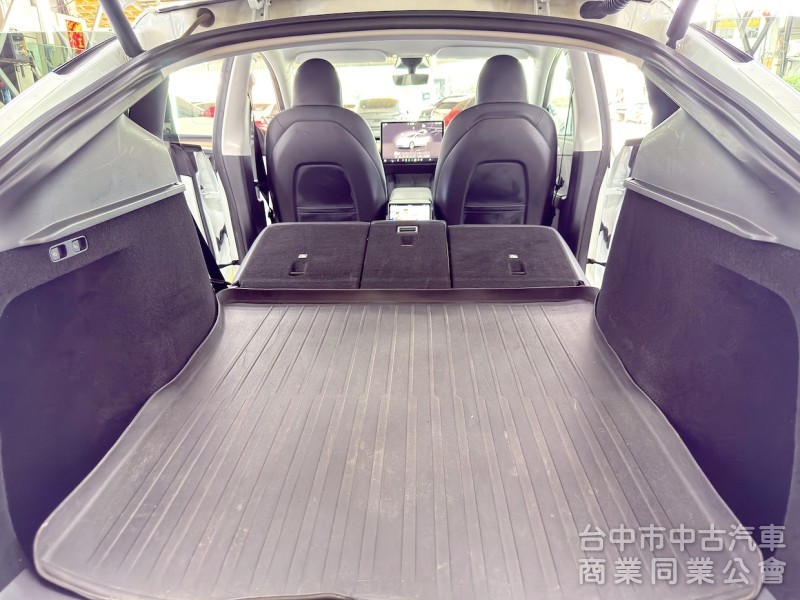 2022年 TESLA Model Y LR 可全貸