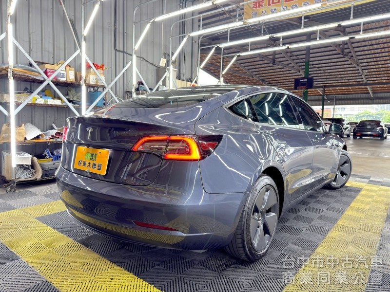 2022年 TESLA Model 3 LFP 可全貸