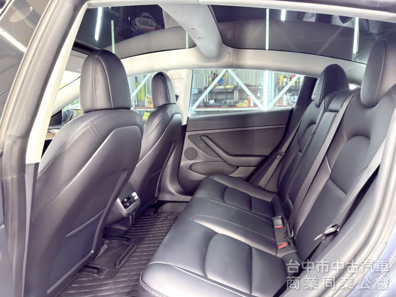2022年 TESLA Model 3 LFP 可全貸