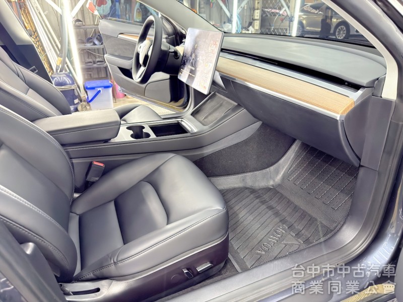 2022年 TESLA Model 3 LFP 可全貸