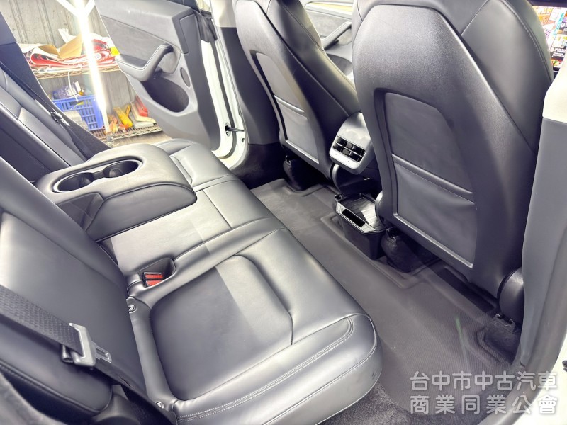 2024年 TESLA Model Y RWD 可全貸