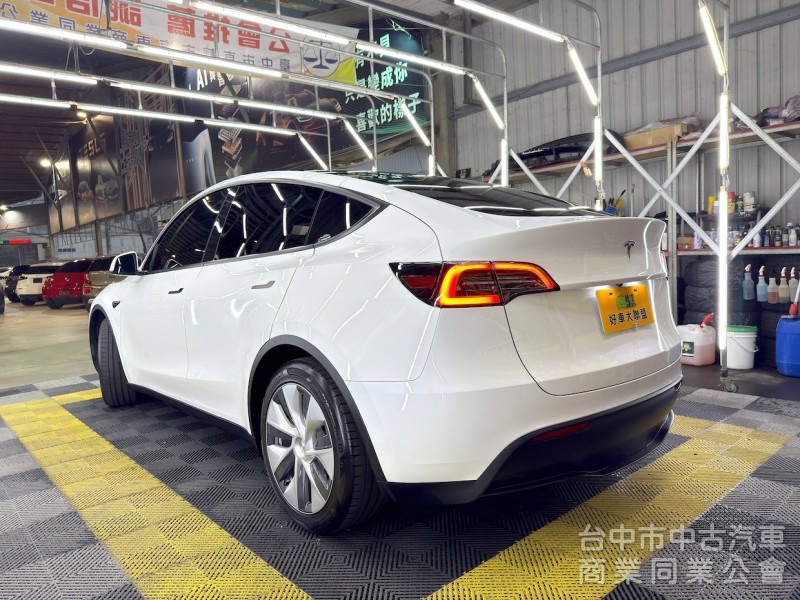 2024年 TESLA Model Y RWD 可全貸