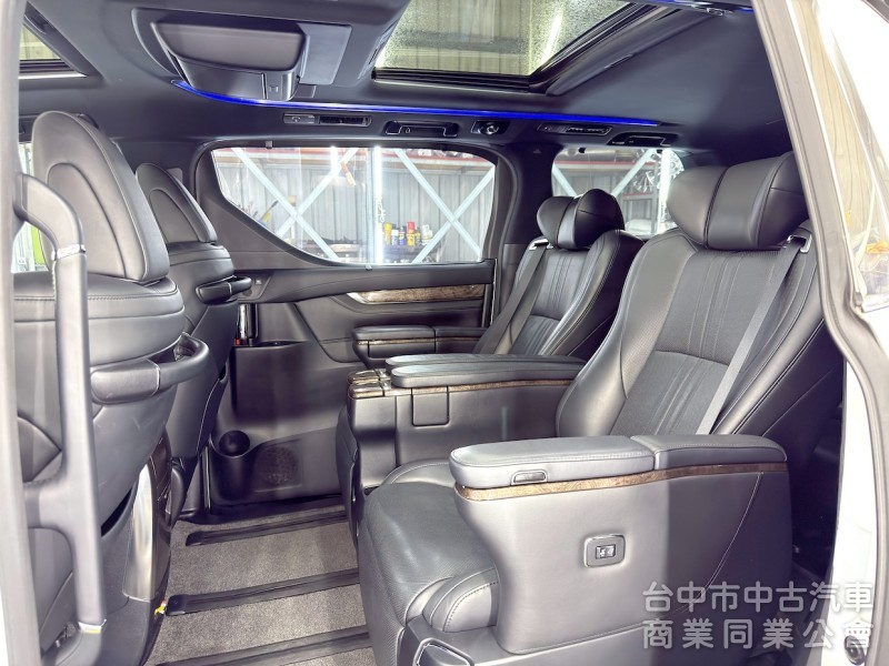 2019年 TOYOTA ALPHARD 可全貸