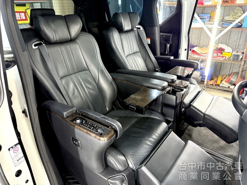 2019年 TOYOTA ALPHARD 可全貸